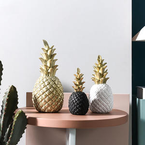 Resin crafts home decor gold pineapple decoration Europe nordic style interior luxury home decor multi color ready to ship