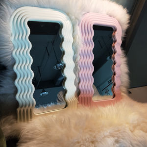 Drop Shipping Service no MOQ Modern Resin Mini Ultrafragola Mirror Used for Makeup Decoration for Home Decorative