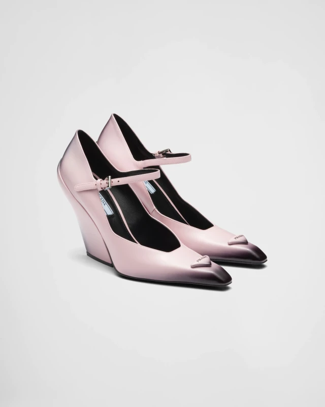 Brushed leather pumps