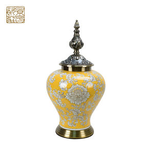 New design yellow porcelain luxury home decoration ceramic storage jar